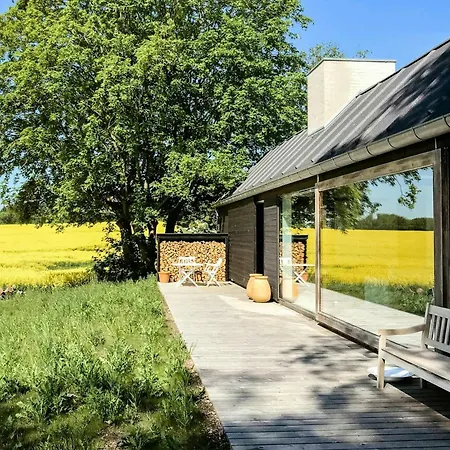 Architect-designed With Stunning Views Holiday home