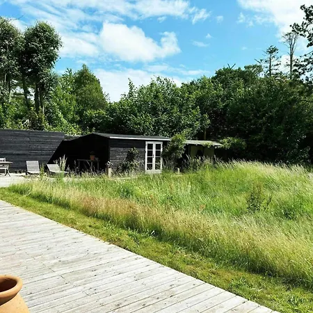 Architect-designed With Stunning Views *