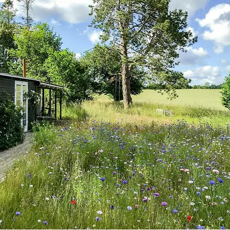 Architect-designed With Stunning Views Дом отдыха